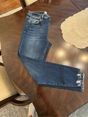 Vervet Slim Straight Leg Jeans in Dark Blue. Never Worn. So comfy. Just too big!